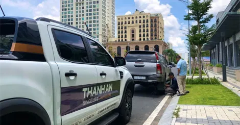 Dịch vụ thay lốp ô tô tại nhà – hình ảnh thực tế tại Thanh An