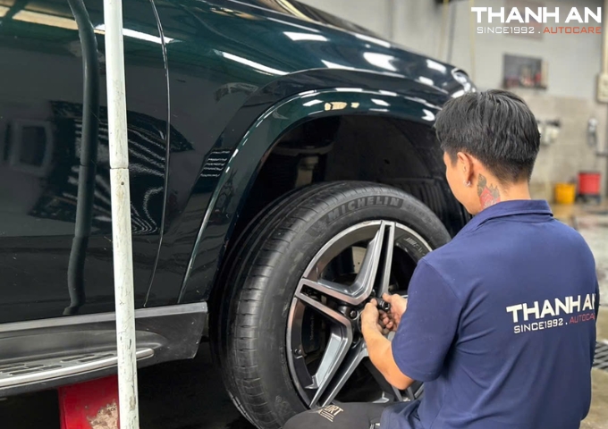 Cân chỉnh lốp xe Mercedes GLS 450 khi nào