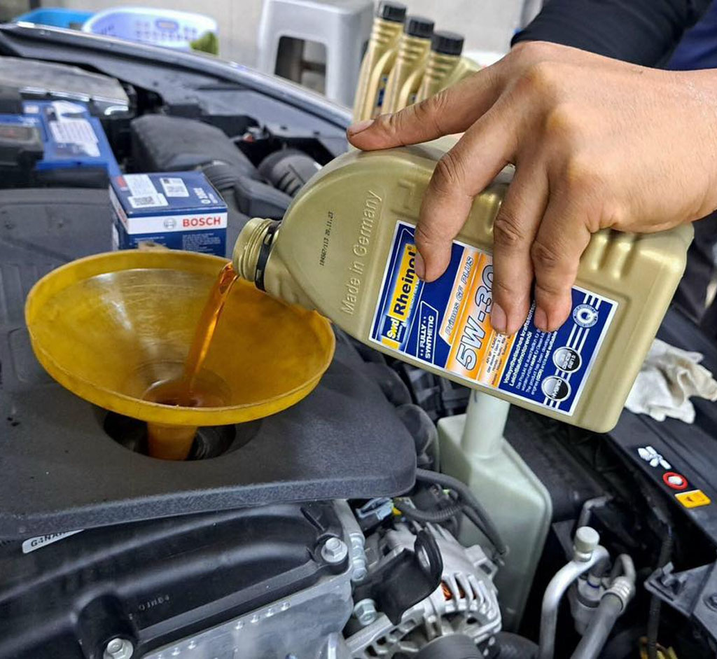 Thay nhớt xe ô tô uy tín quận 7 tại Thanh An Autocare