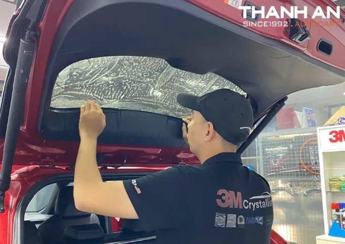 Xe Lexus GX sau khi dán phim cách nhiệt 3M toàn bộ kính, tăng cường sự riêng tư và chống nóng