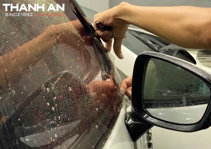 Hoàn thiện dán phim cách nhiệt 3M cho xe Lexus NX350 tại trung tâm chăm sóc xe TP.HCM