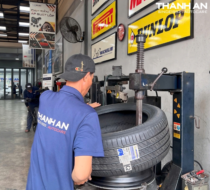 Lốp Michelin 235/55R19 Primacy 4 chính hãng