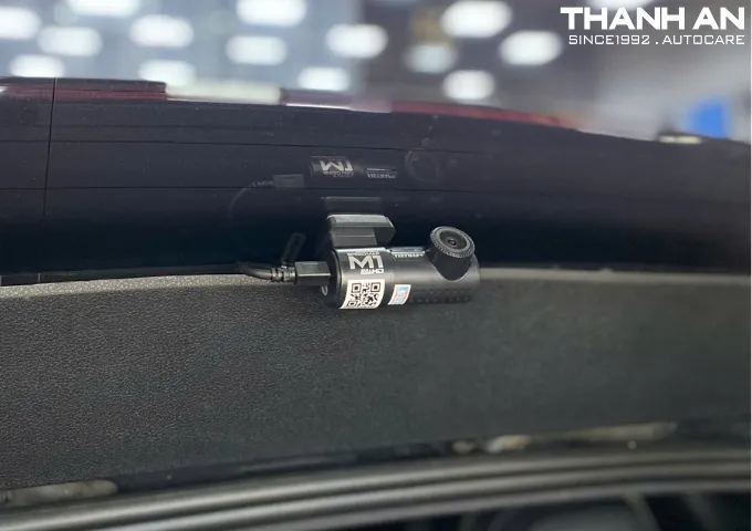 Camera hành trình M1 sau