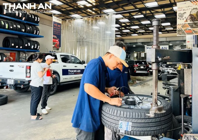 Lốp 165/80R13 chính hãng