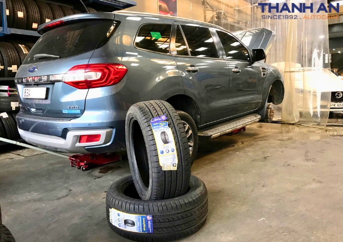 lốp xe ford everest 265 50r20 EfficientGrip Performance SUV cho xe Ford Everest