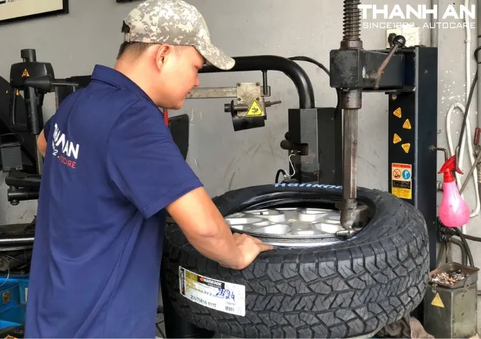 Ở Thanh An, các kỹ thuật viên ô tô chuyên sẵn sàng phục vụ quý khách