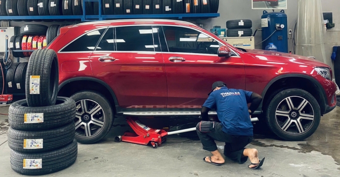 Lốp xe GLC 250