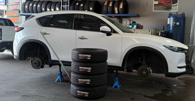 ​Thay lốp Bridgestone 225/55R19 Alenza cho Mazda CX-5 chính hãng tại Thanh An Autocare