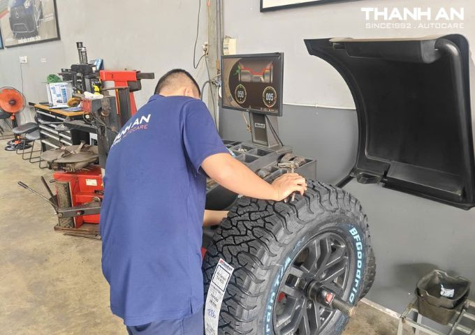 ford-raptor-thay-4-lop-bfgoodrich-285-70r17 (1)