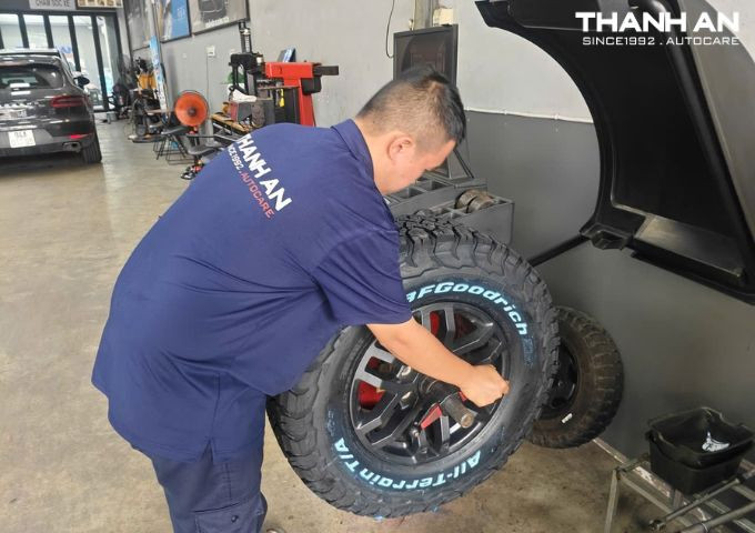 ford-raptor-thay-4-lop-bfgoodrich-285-70r17 (2)