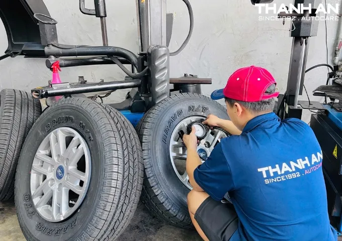Thay Lốp Ô Tô Bảo Lộc: Uy tín, Giá tốt, Chính hãng