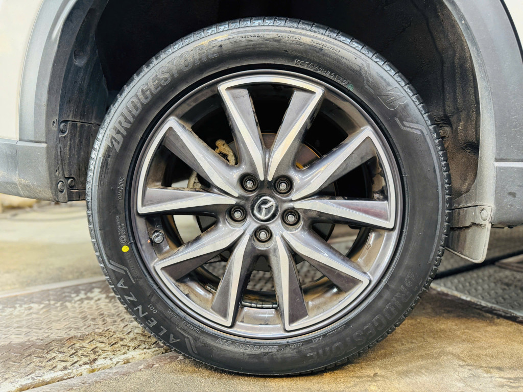 Mazda CX-5 vỏ xe Bridgestone 225-55R19 Alenza 001 Nhật Bản 7 (1)