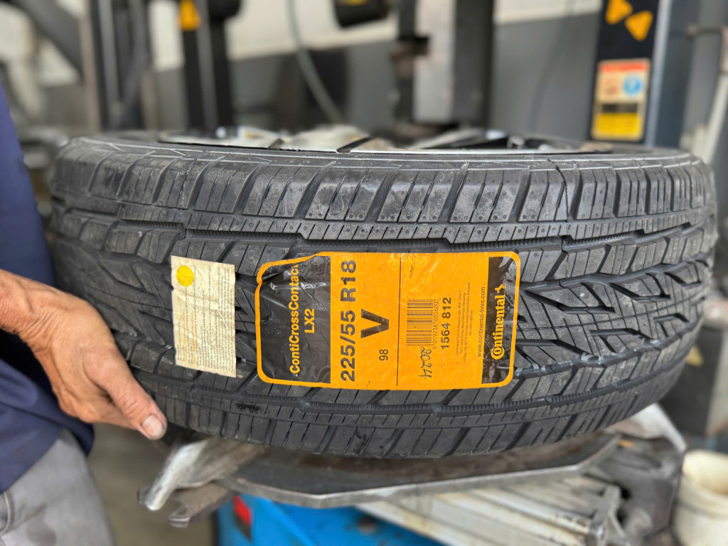 Peugeot vỏ xe continental 225-55R18 ContiCrossContact LX2 9 (2)