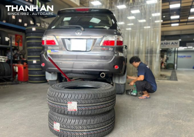 toyota-fortuner-thay-2-vo-bridgestone-265-65r17-684