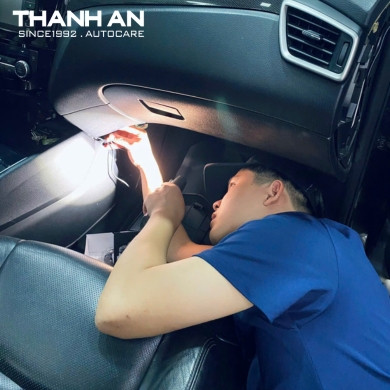 lắp đặt camera hành trình Vietmap C61 Pro