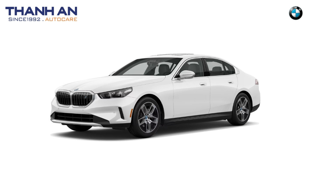 thay-lop-xe-BMW-i5-chinh-hang-gia-tot-tai-thanh-an-autocare-quan-7